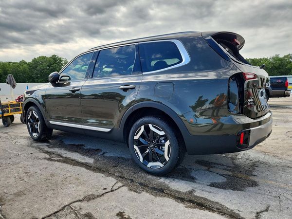 2025 KIA TELLURIDE S