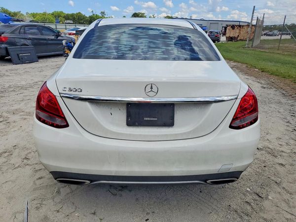 2016 MERCEDES-BENZ C C300