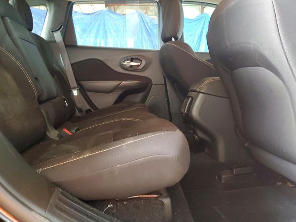 2016 JEEP CHEROKEE LATITUDE 4X4