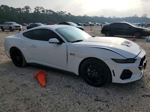 2026 FORD MUSTANG