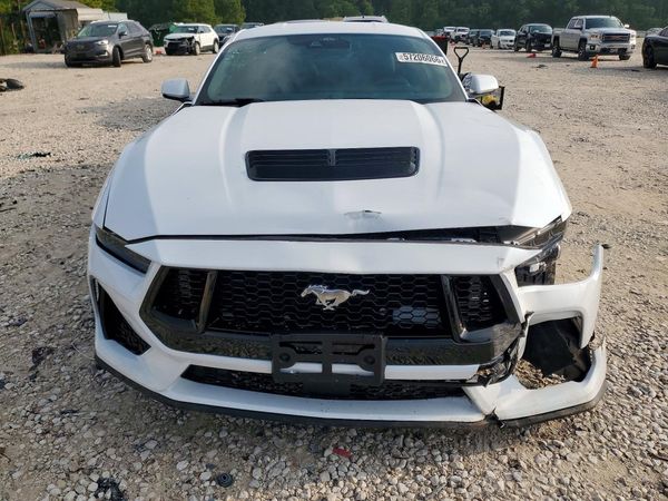 2026 FORD MUSTANG