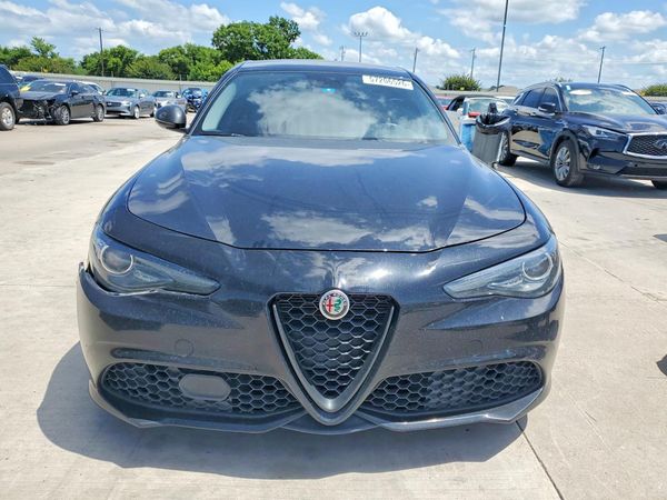 2019 ALFA ROMEO GIULIA RWD