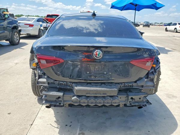 2019 ALFA ROMEO GIULIA RWD