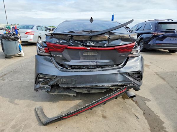 2021 KIA FORTE GT Line