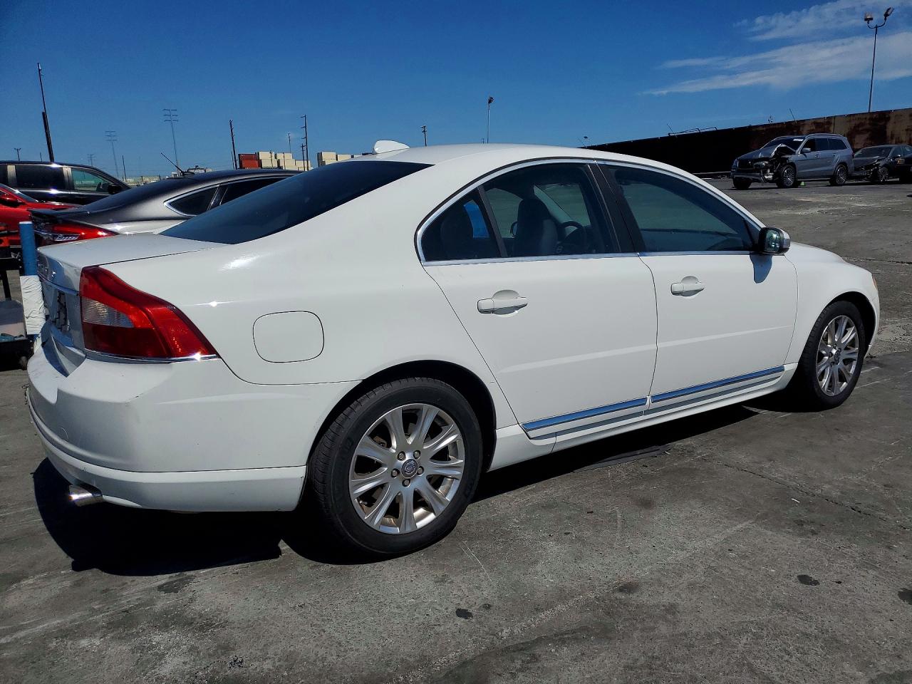 2011 VOLVO S80