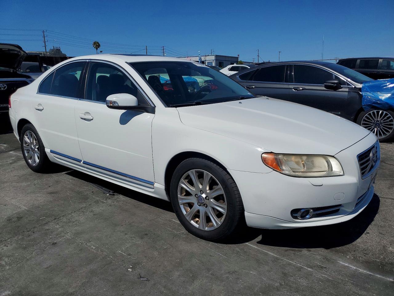 2011 VOLVO S80