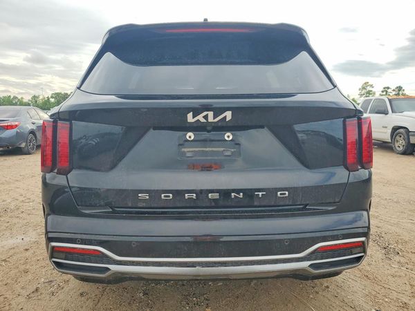 2022 KIA SORENTO S