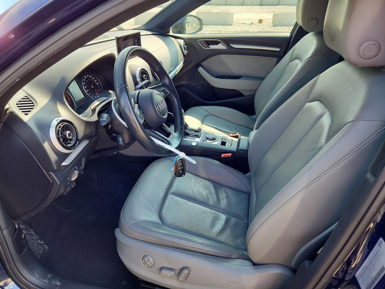 2019 AUDI A3 Premium, Titanium