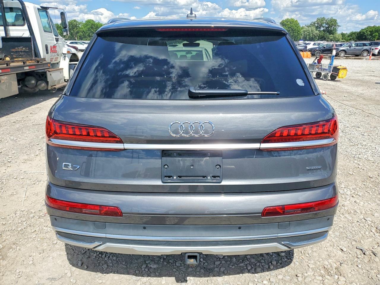 2021 AUDI Q7 quattro Premium