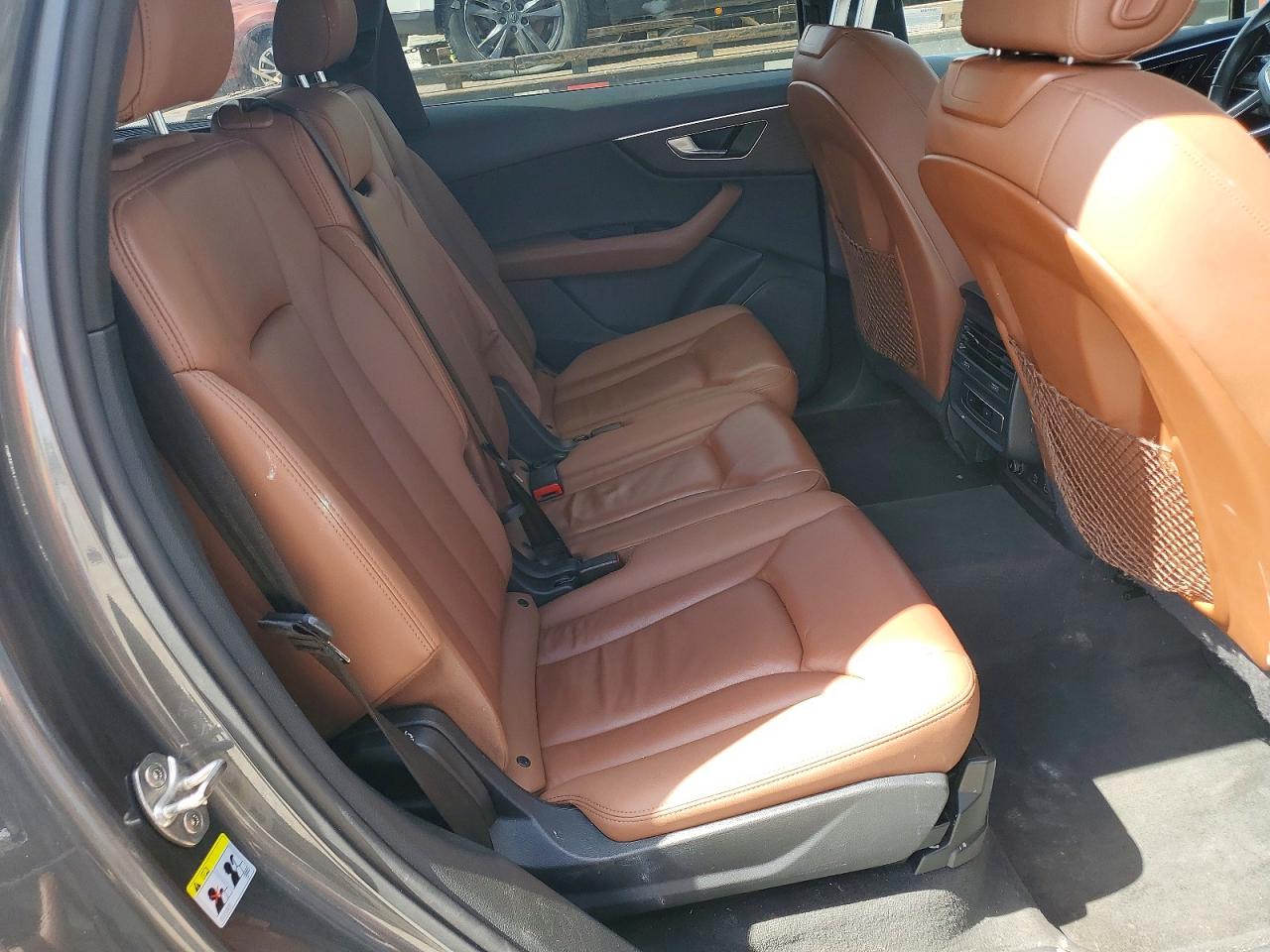 2021 AUDI Q7 quattro Premium