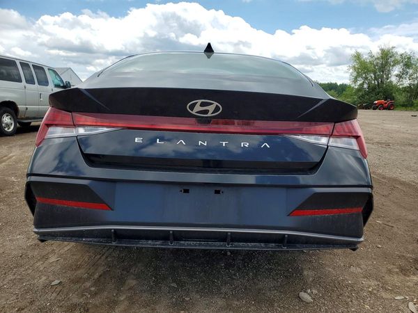 2024 HYUNDAI ELANTRA SEL w/ Convenience Pkg