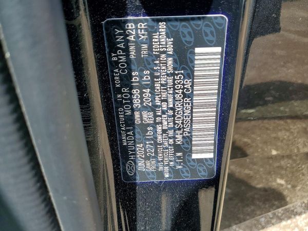 2024 HYUNDAI ELANTRA SEL w/ Convenience Pkg