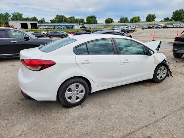 2017 KIA FORTE LX Base