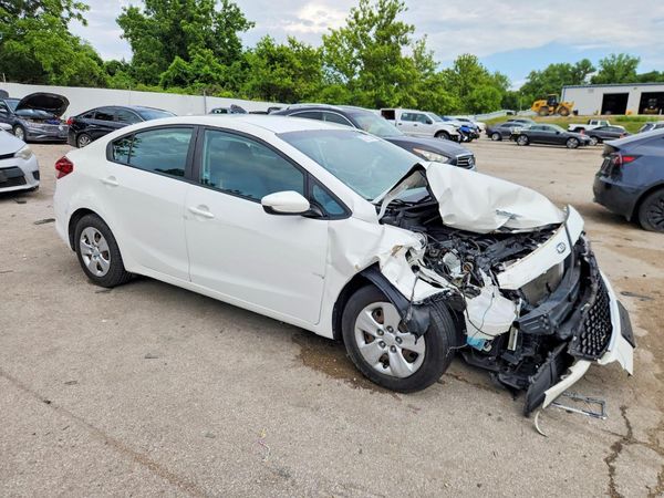 2017 KIA FORTE LX Base