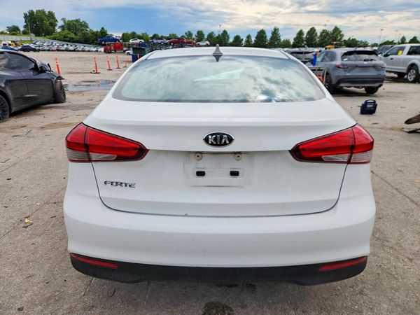 2017 KIA FORTE LX Base
