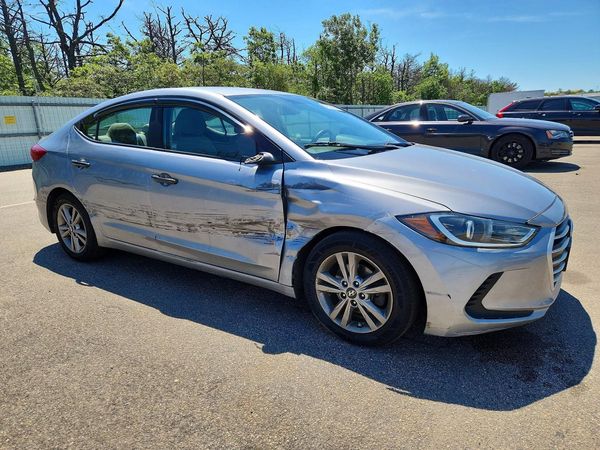 2017 HYUNDAI ELANTRA