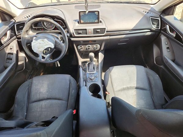 2016 MAZDA 3