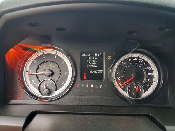 2024 RAM 1500 CLASSIC SLT / Warlock