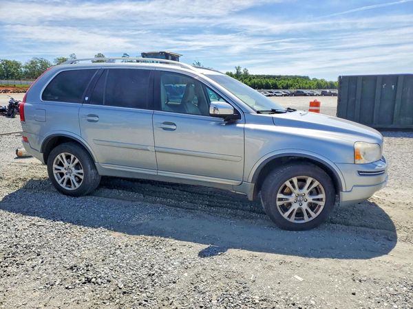 2013 VOLVO XC90