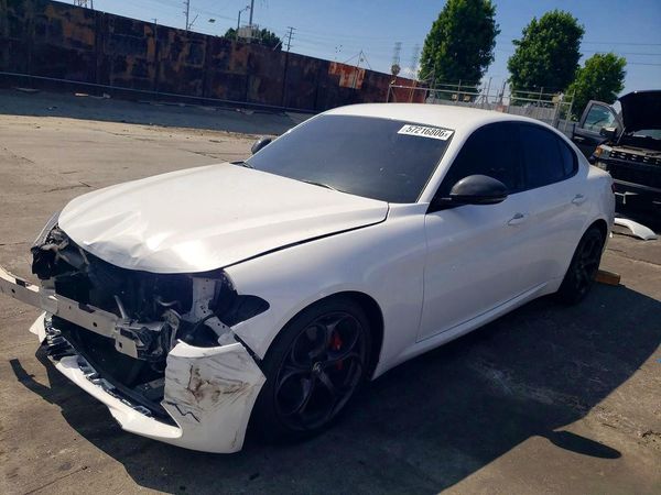 2019 ALFA ROMEO GIULIA RWD