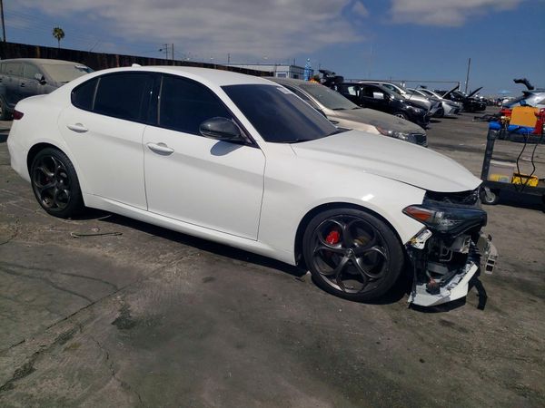 2019 ALFA ROMEO GIULIA RWD