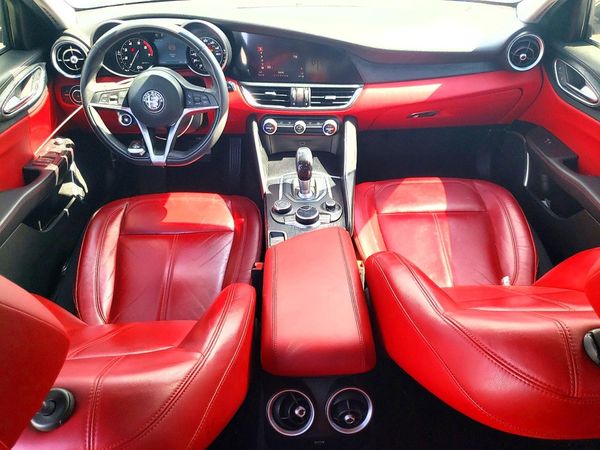2019 ALFA ROMEO GIULIA RWD