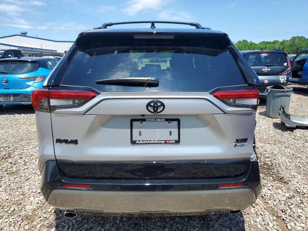 2025 TOYOTA RAV4 XSE