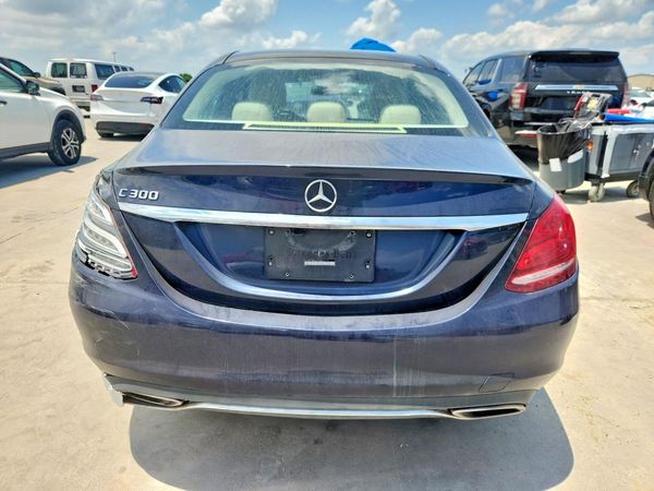 2018 MERCEDES-BENZ C300