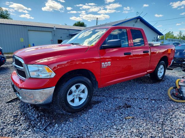 2024 RAM 1500 CLASSIC SLT / Warlock