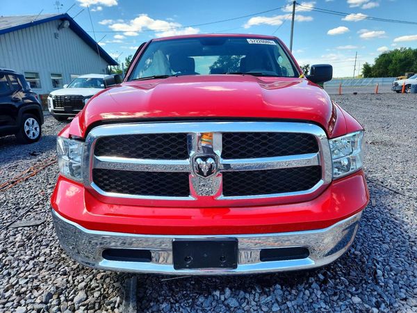 2024 RAM 1500 CLASSIC SLT / Warlock