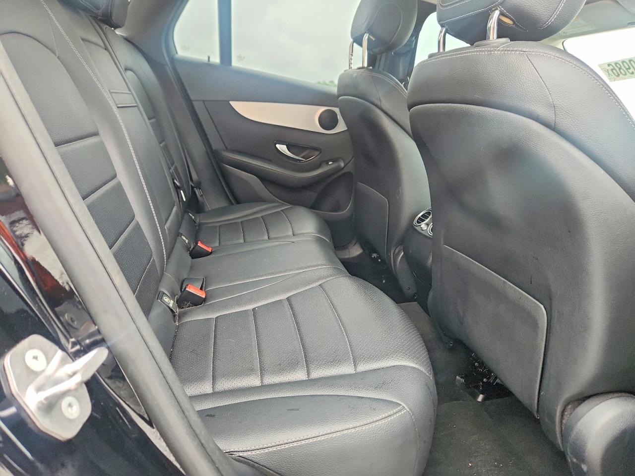 2020 MERCEDES-BENZ GLC GLC300