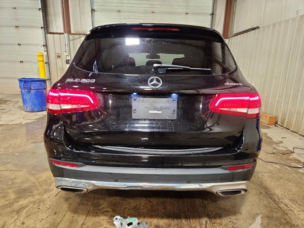 2017 MERCEDES-BENZ GLC GLC300 Base-4M