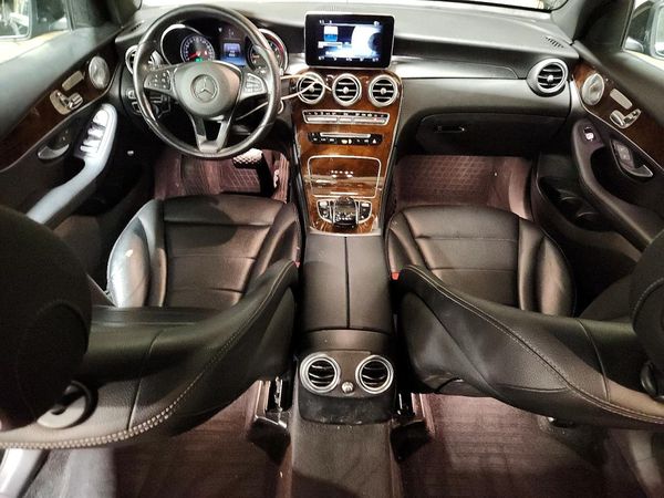 2017 MERCEDES-BENZ GLC GLC300 Base-4M
