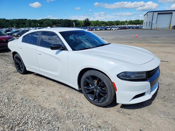2016 DODGE CHARGER SXT