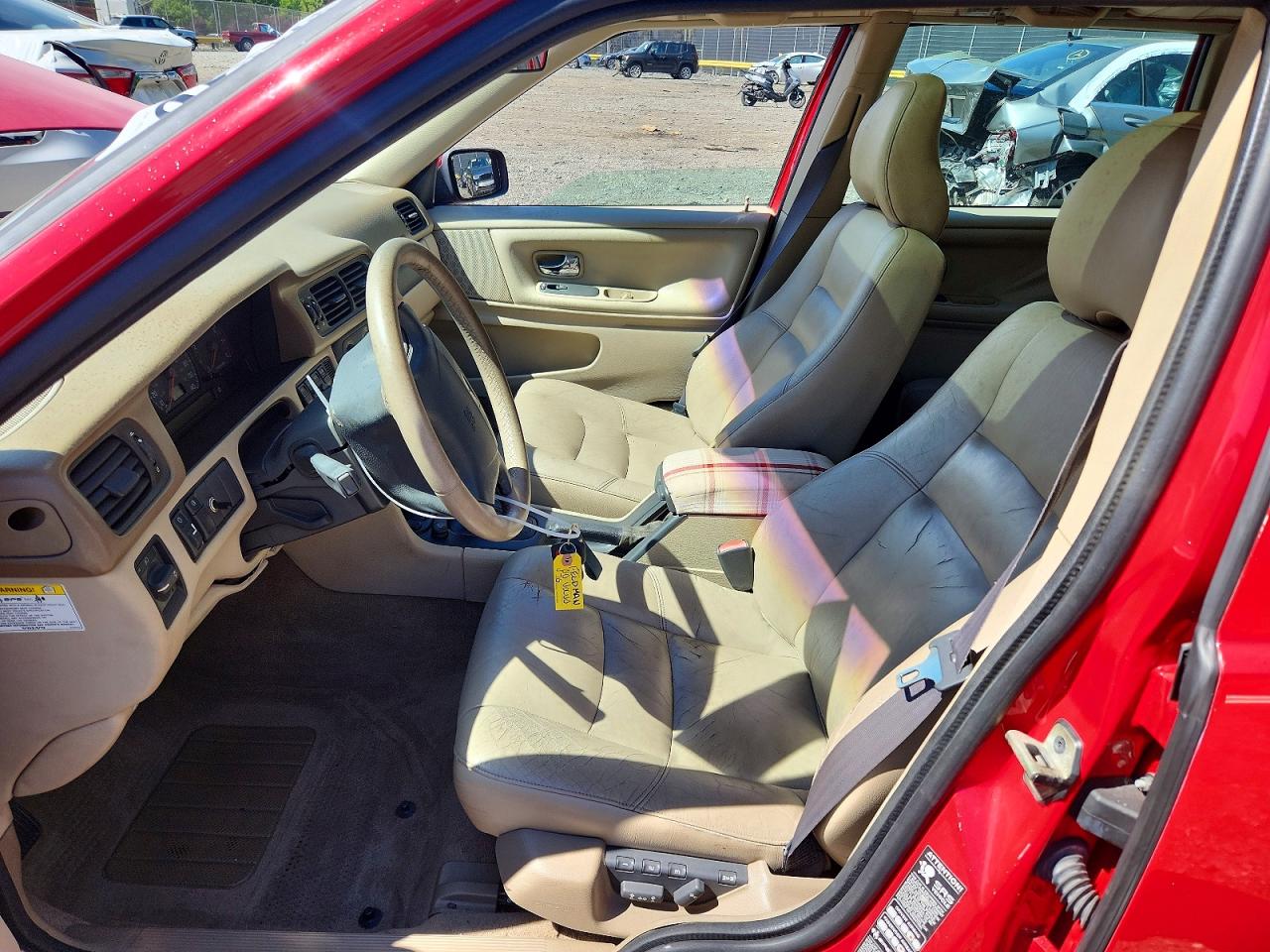 2000 VOLVO V70