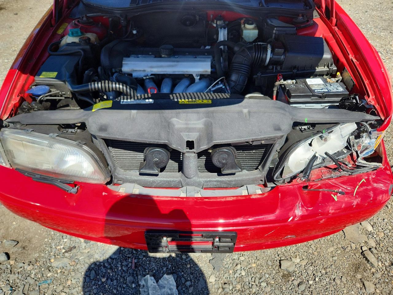 2000 VOLVO V70