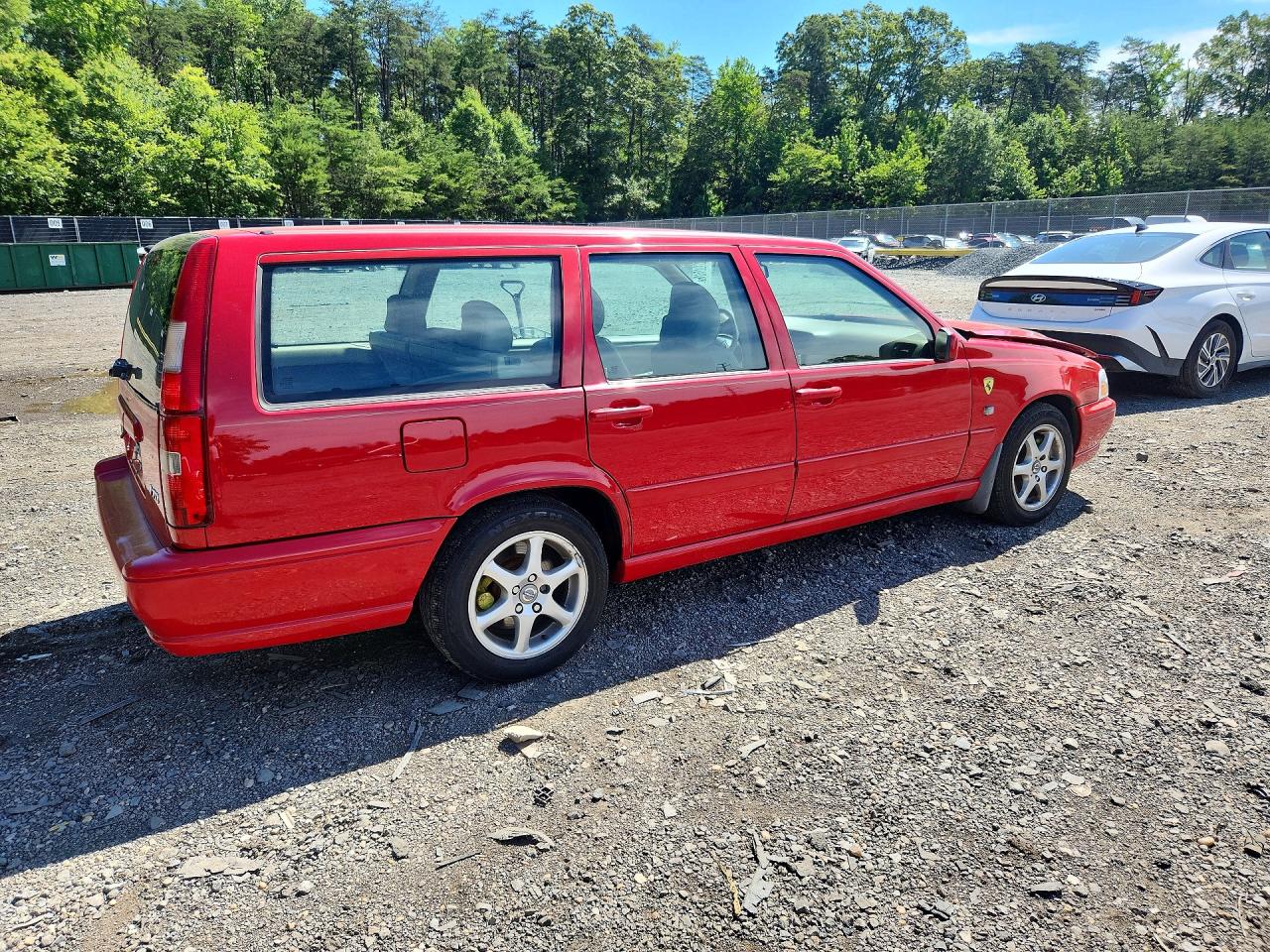2000 VOLVO V70