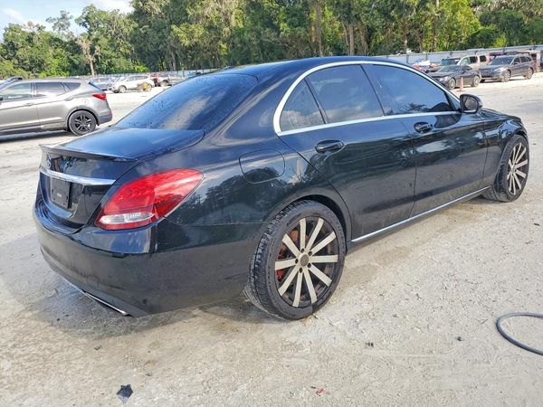 2016 MERCEDES-BENZ C C300