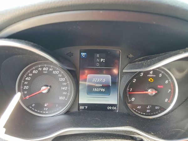 2016 MERCEDES-BENZ C C300