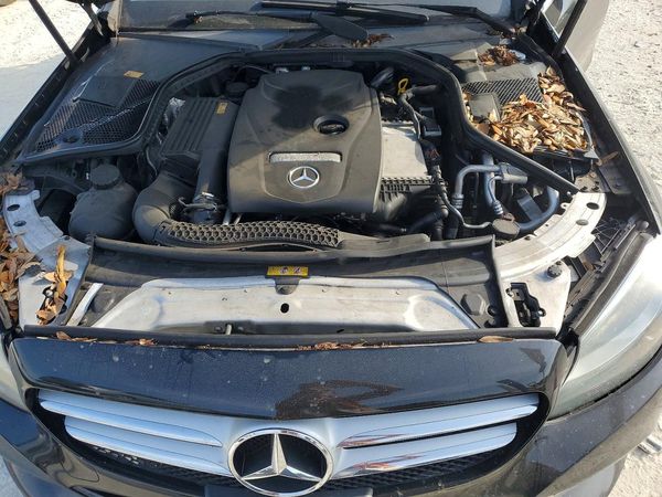 2016 MERCEDES-BENZ C C300