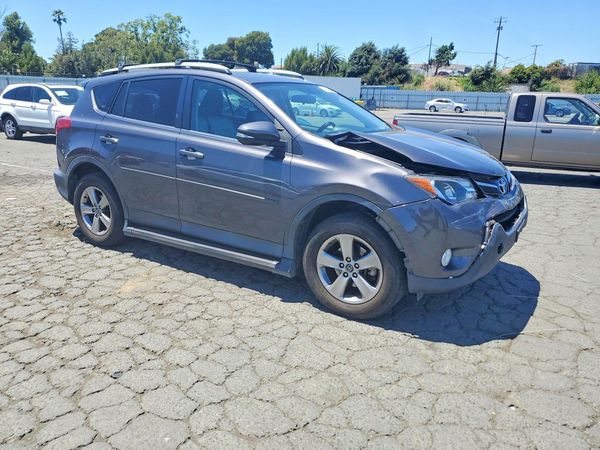 2015 TOYOTA RAV4 XLE (M Grade) — Passenger 3/4