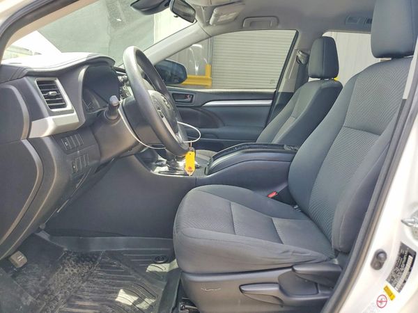 2018 TOYOTA HIGHLANDER LE/LE Plus