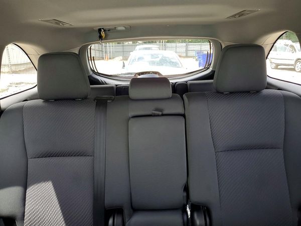 2018 TOYOTA HIGHLANDER LE/LE Plus