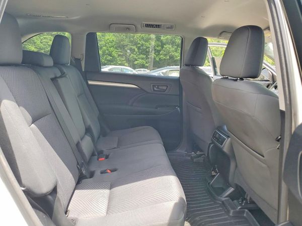 2018 TOYOTA HIGHLANDER LE/LE Plus