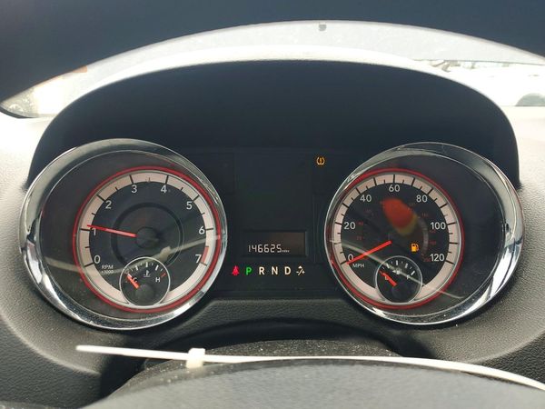 2013 DODGE GRAND CARAVAN SE