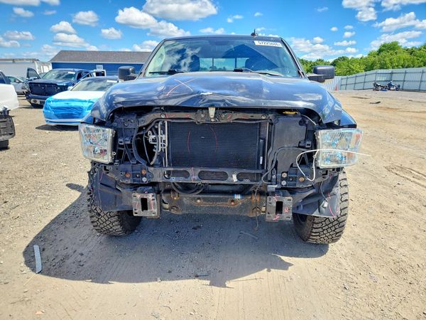 2018 RAM 1500 SLT
