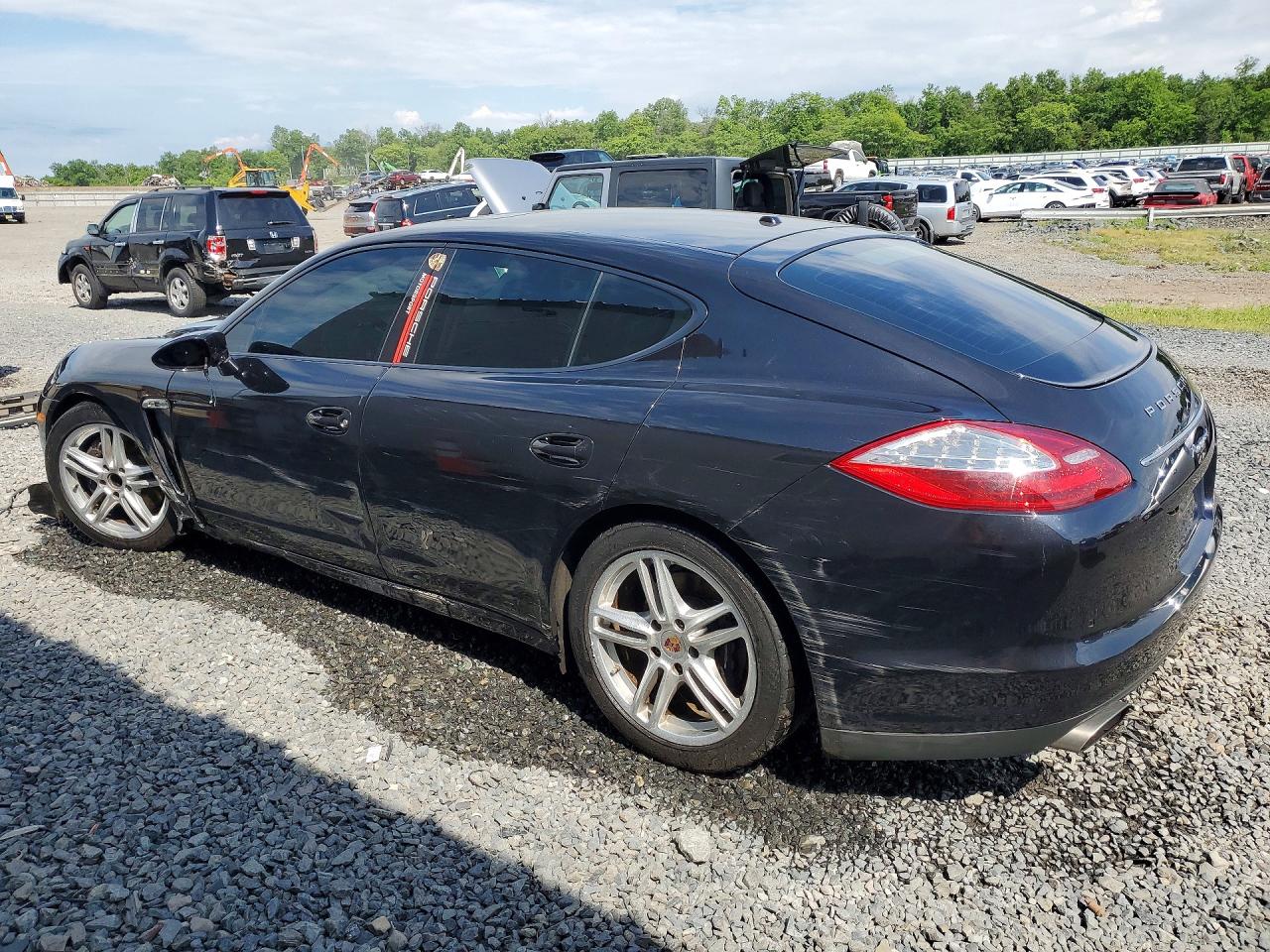 2013 PORSCHE PANAMERA Base (2WD), 4 (4WD)