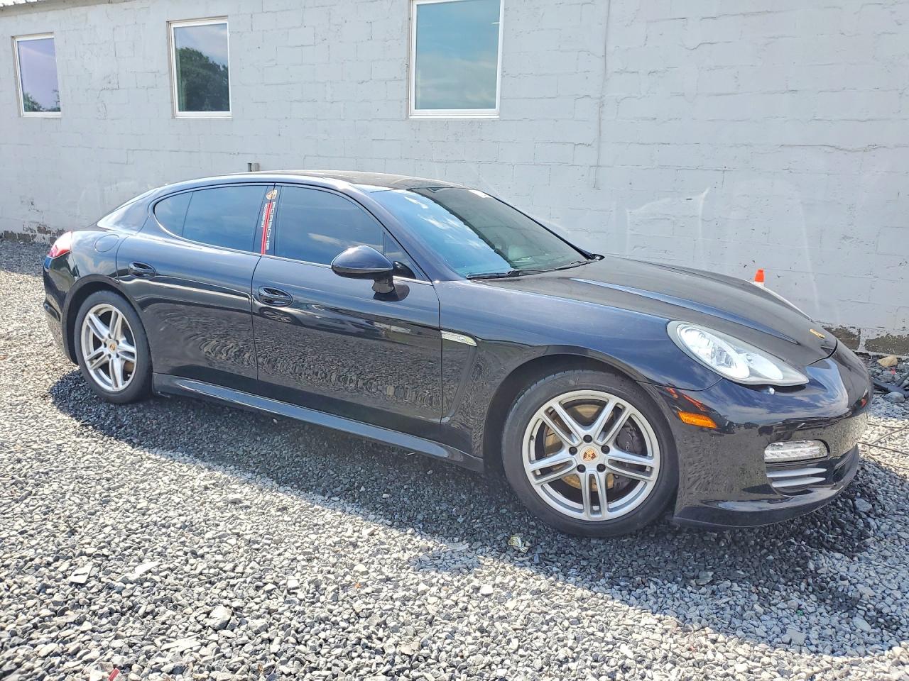 2013 PORSCHE PANAMERA Base (2WD), 4 (4WD)
