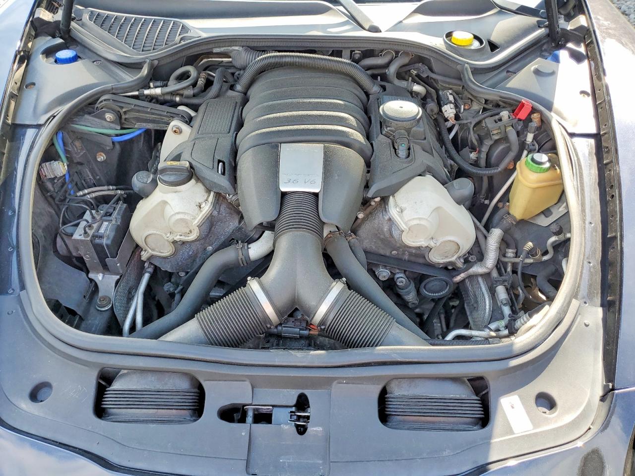 2013 PORSCHE PANAMERA Base (2WD), 4 (4WD)
