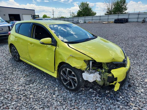 2018 TOYOTA COROLLA